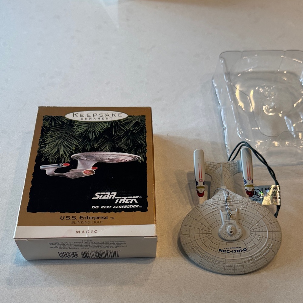 Star Trek Silver and Black Ornament uss enterprize